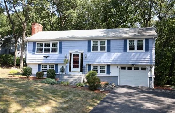 Unit for sale at 14 Patriot Road, Burlington, MA 01803