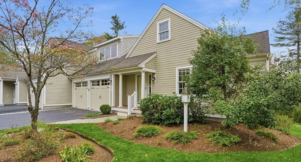 Unit for sale at 17 Hannah Brook Waye, Marshfield, MA 02050
