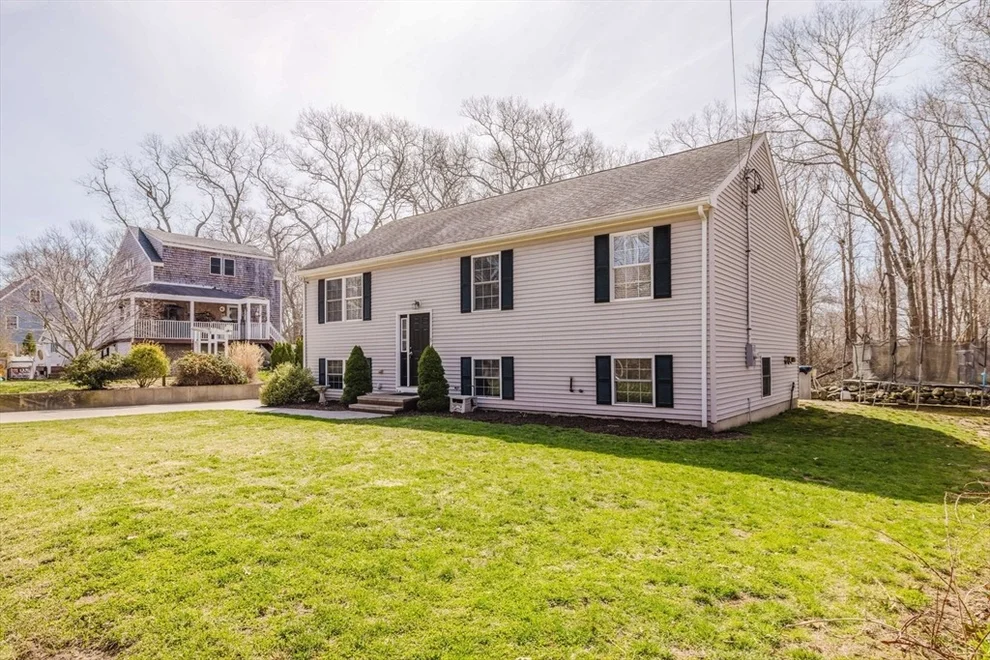 Unit for sale at 3 Diamond St, Fairhaven, MA 02719