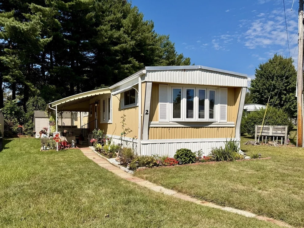 Unit for sale at 735 Memorial Dr, Chicopee, MA 01020