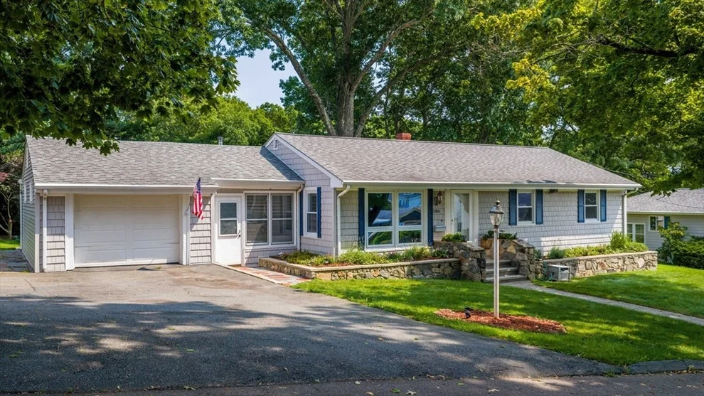 Unit for sale at 206 Lafayette St, Fall River, MA 02723
