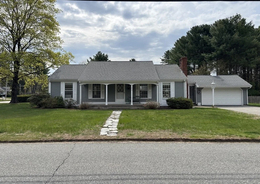Unit for sale at 243 West Ave, Seekonk, MA 02771