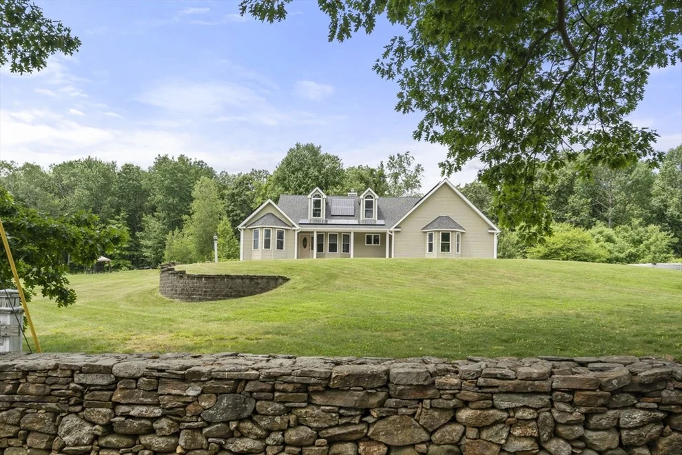 Unit for sale at 893 Cronin Rd, Warren, MA 01083