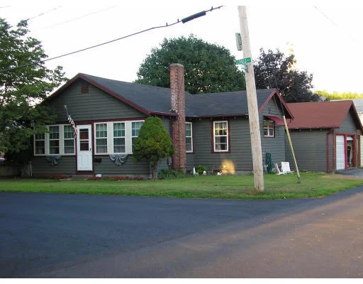 Unit for sale at 116 Louis St, Swansea, MA 02777