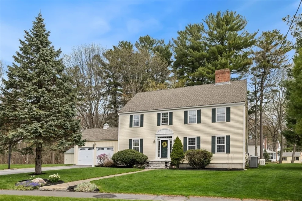 Unit for sale at 57 Avalon Road, Reading, MA 01867