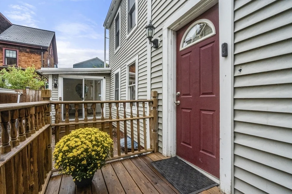 Unit for sale at 161 Hamilton St, Cambridge, MA 02139
