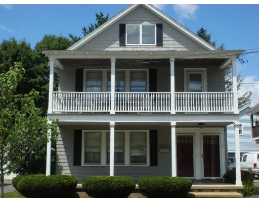 Unit for sale at 17-19 Rendall Pl, Melrose, MA 02176