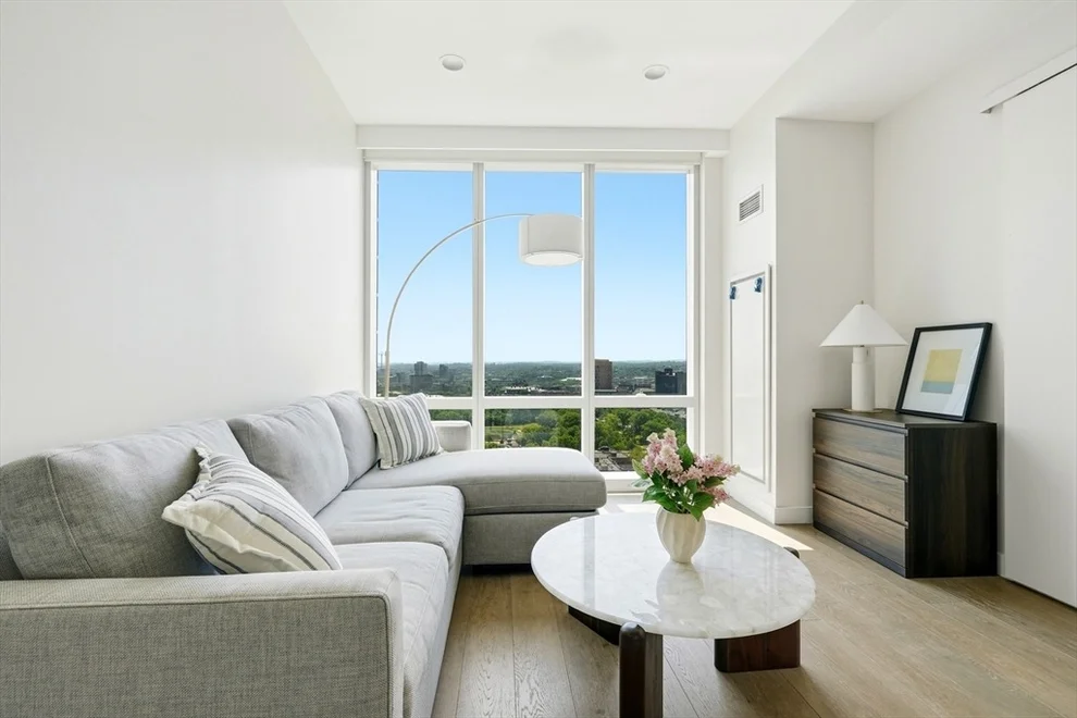 Unit for sale at 188 Brookline Ave, Boston, MA 02215