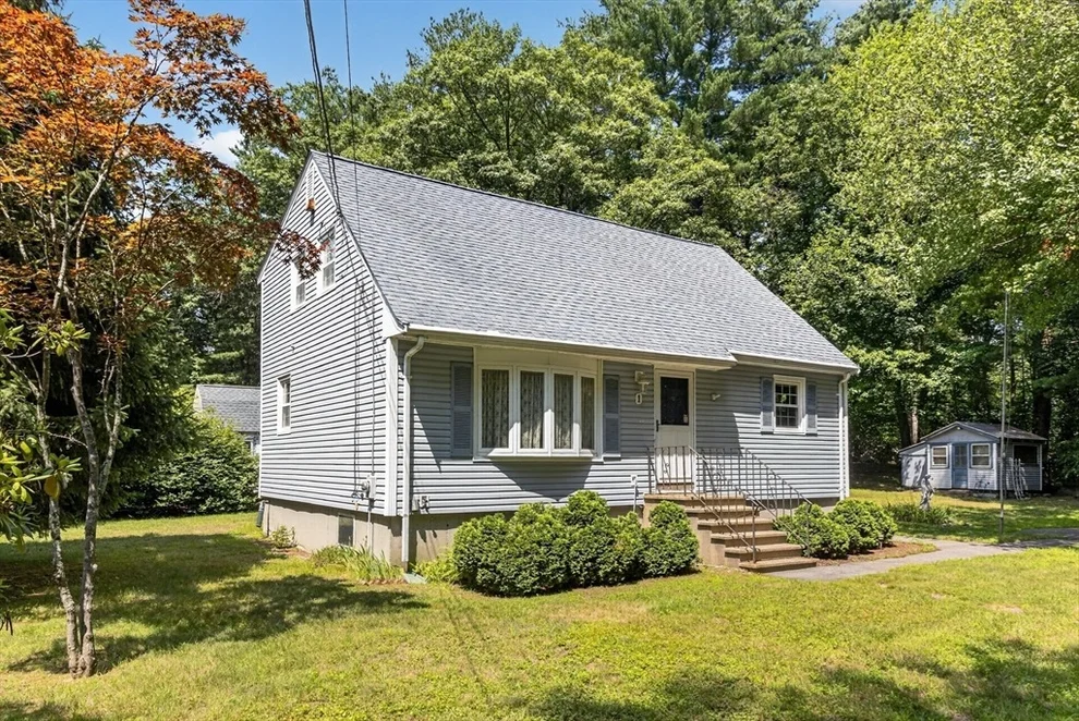 Unit for sale at 1 Ridgeway Ave, Billerica, MA 01821