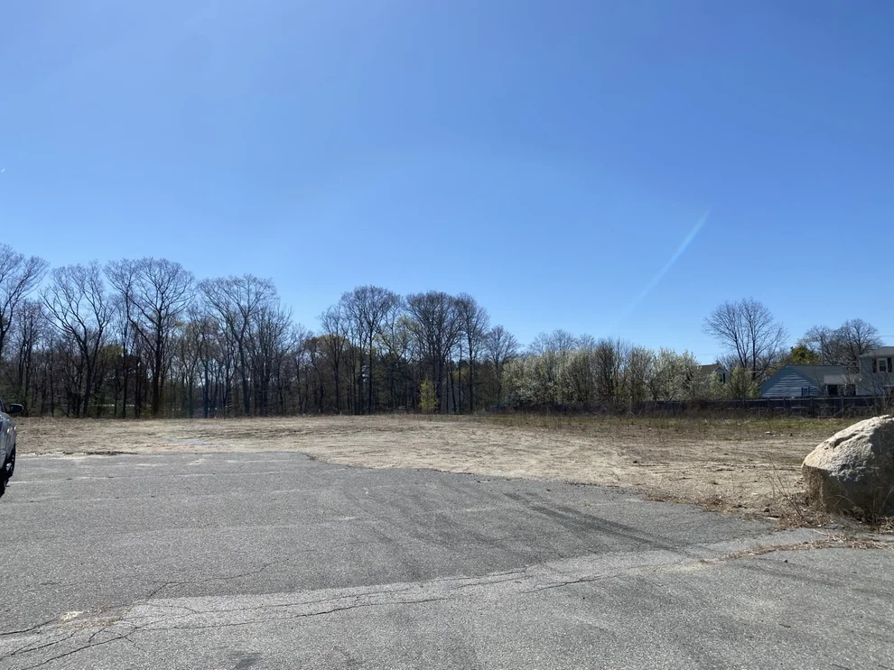 Unit for sale at 1325 Main, Tewksbury, MA 01876