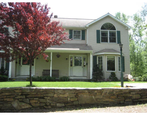 Unit for sale at 23 Fielding St., Worcester, MA 01603