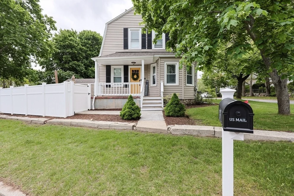 Unit for sale at 871 Wildwood Rd, New Bedford, MA 02745