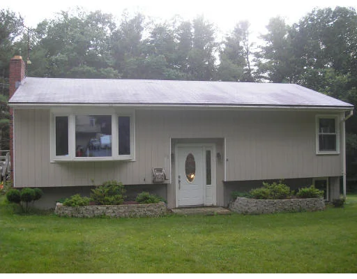 Unit for sale at 53 Gray Rd, Templeton, MA 01468