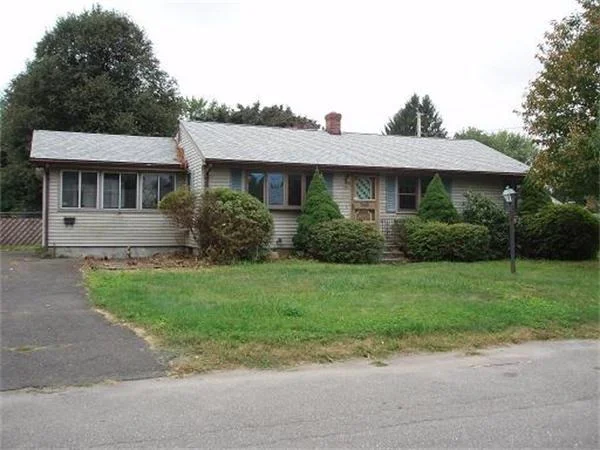 Unit for sale at 95 Gill Street, Chicopee, MA 01013