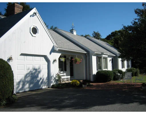 Unit for sale at 72 Queen Anne Ln, Barnstable, MA 02635