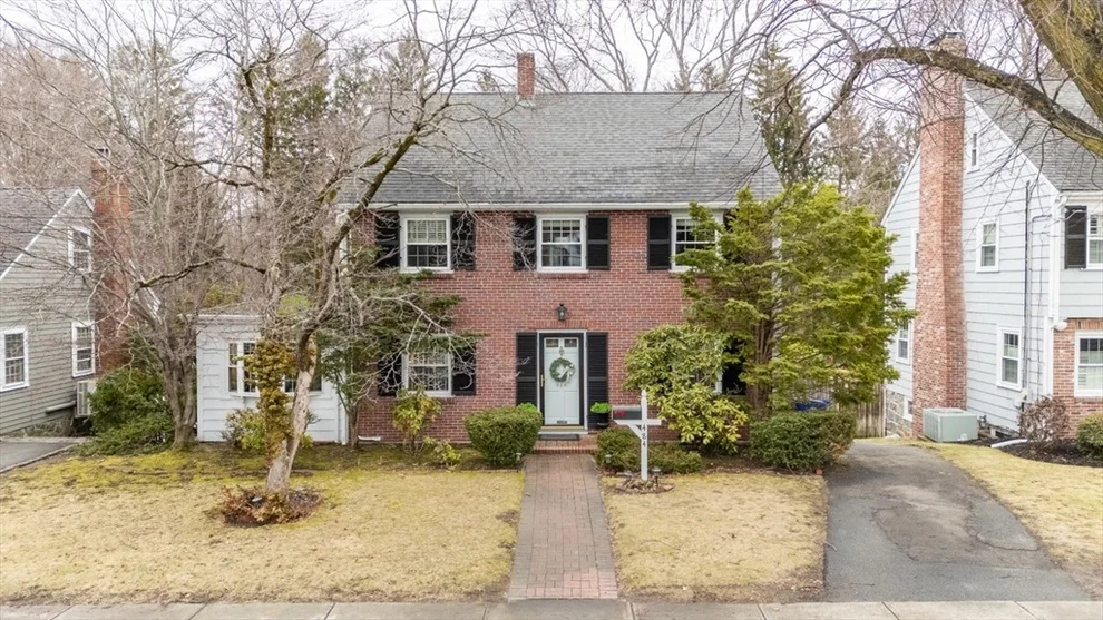 Unit for sale at 484 Brook Rd, Milton, MA 02186
