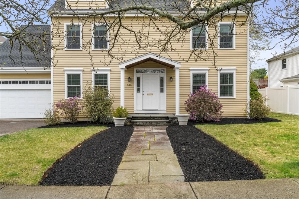 Unit for sale at 615 Saw Mill Brook Pkway, Newton, MA 02459