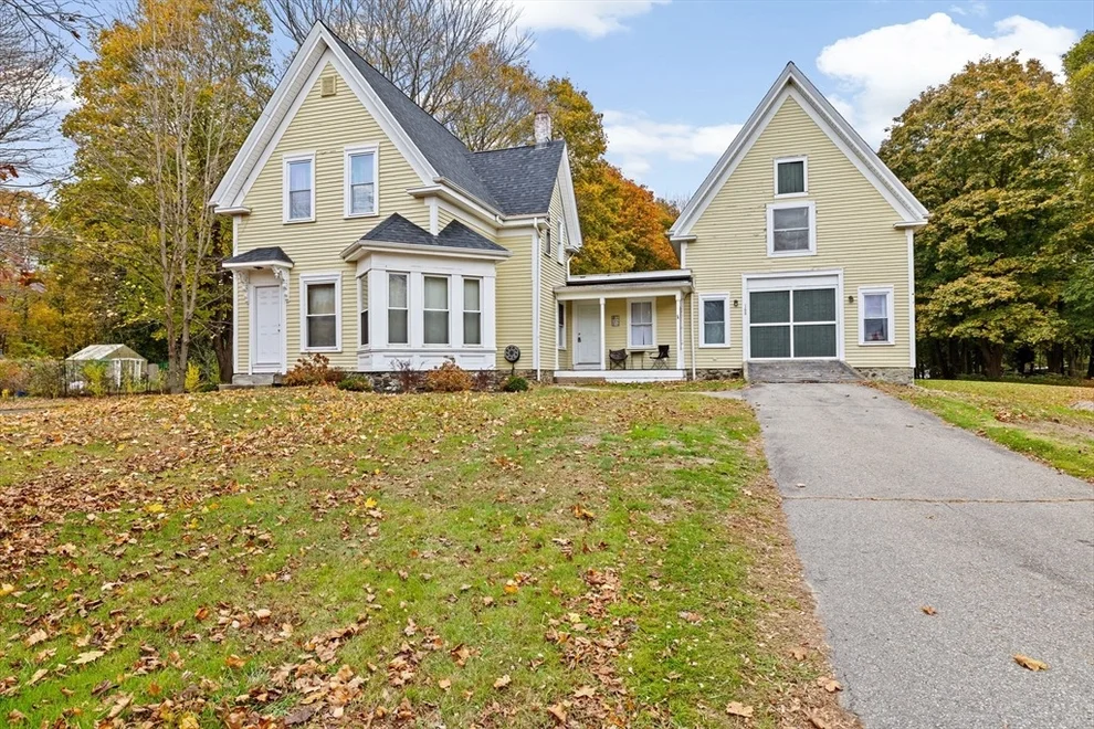 Unit for sale at 168 Spring St, Hanson, MA 02341