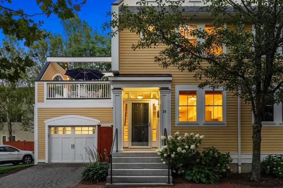 Unit for sale at 129 Merrimac St, Newburyport, MA 01950