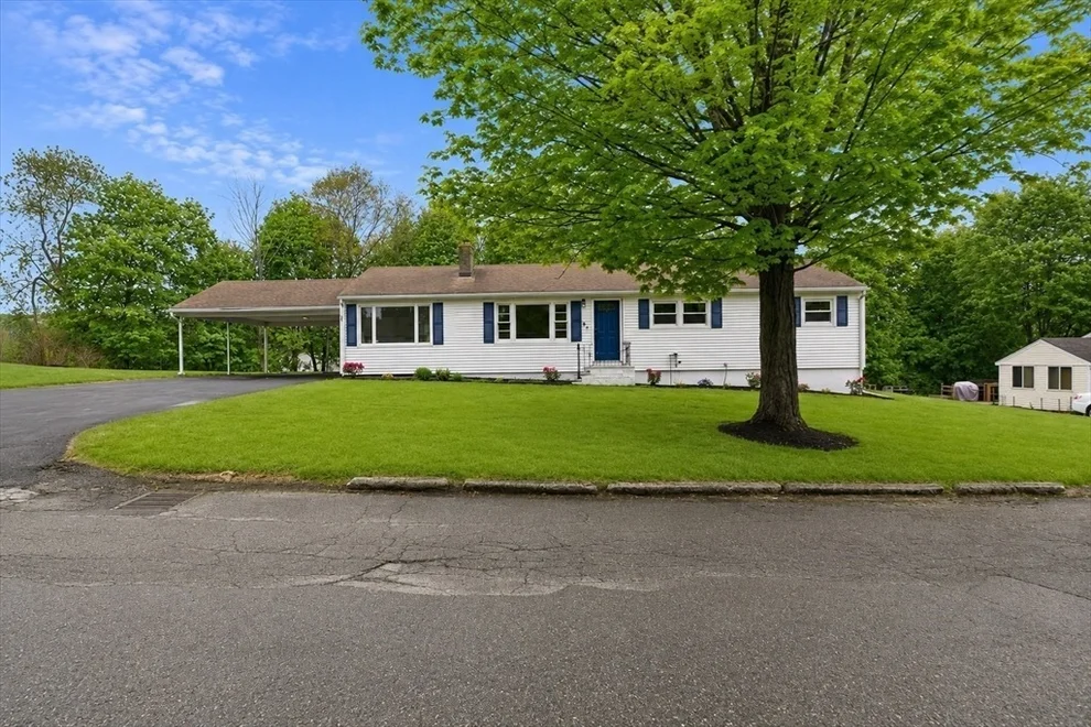 Unit for sale at 27 Mary Lou St, Methuen, MA 01844
