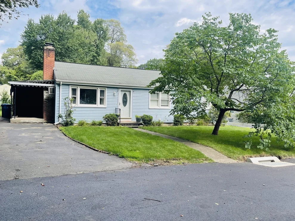 Unit for sale at 192 Grandview Ave, West Springfield, MA 01089