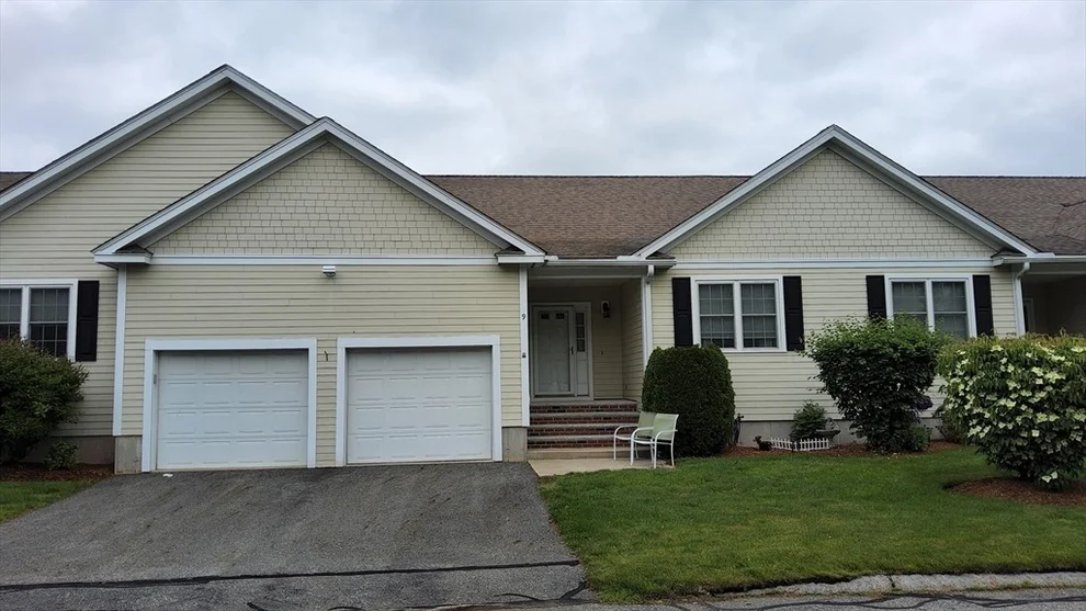 Unit for sale at 9 Village Ln, Methuen, MA 01844