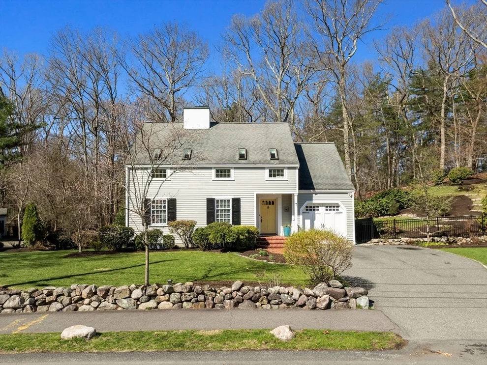 Unit for sale at 7 Madison Rd, Wellesley, MA 02481