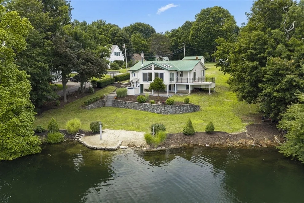 Unit for sale at 19 Crocker Ave, Lunenburg, MA 01462
