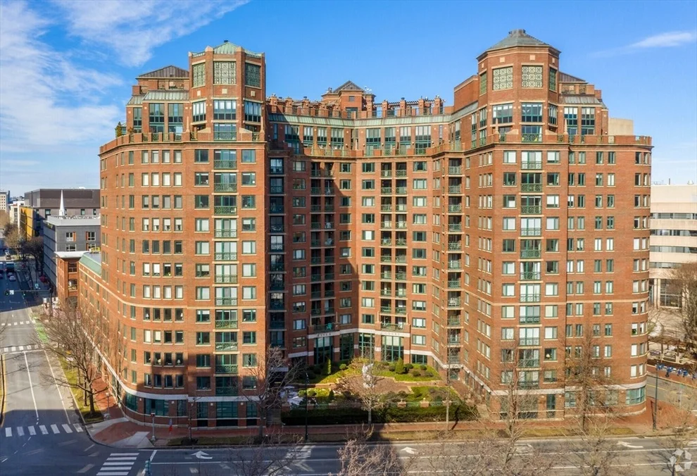 Unit for sale at 10 Rogers Street, Cambridge, MA 02142