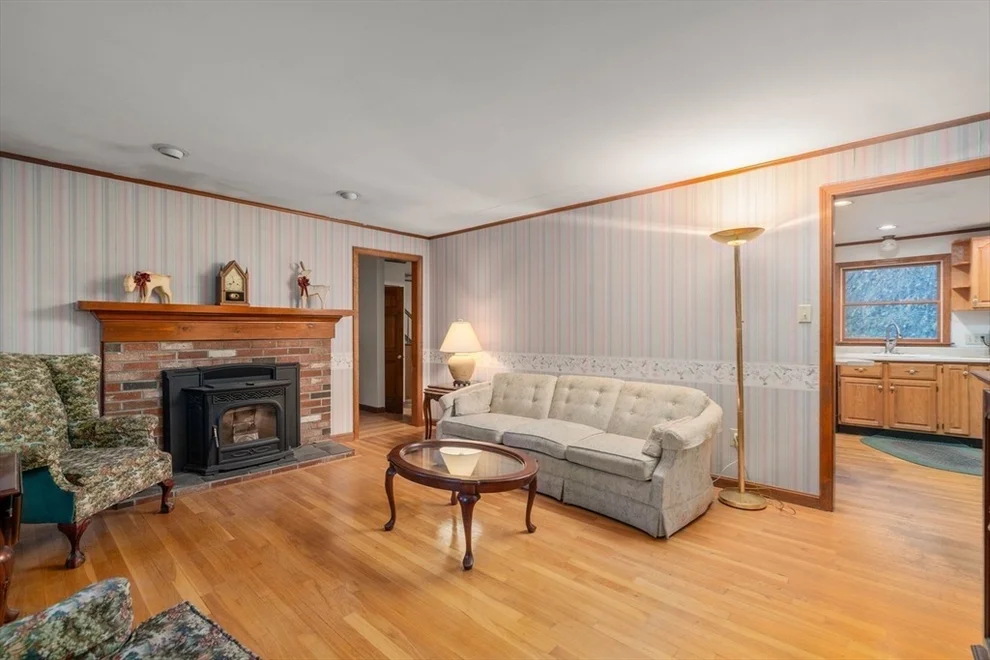 Unit for sale at 20 Brentwood Dr, Dudley, MA 01571