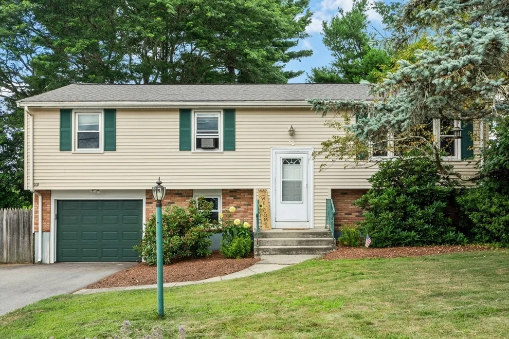 Unit for sale at 16 Cunniff Ave, Milford, MA 01757