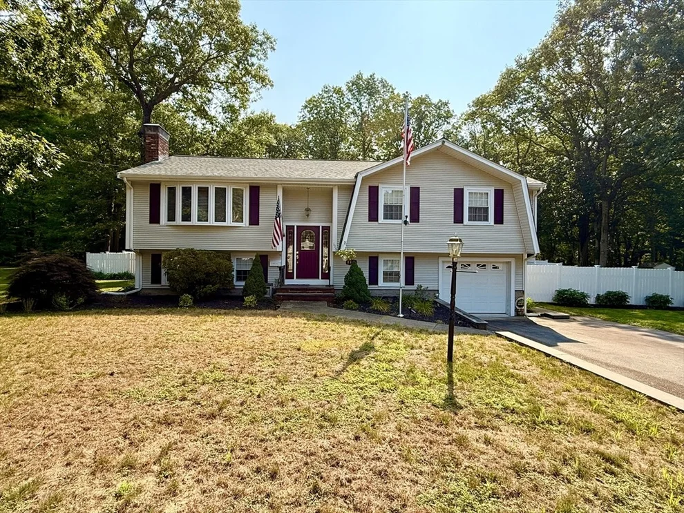 Unit for sale at 116 Cardinal Court, Braintree, MA 02184
