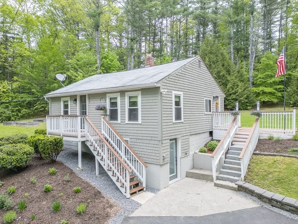 Unit for sale at 209 Mason Rd, Townsend, MA 01474