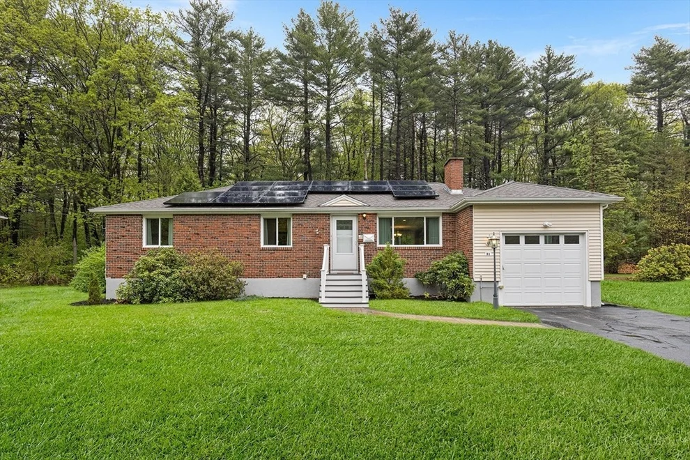 Unit for sale at 31 Livoli Rd, Framingham, MA 01701