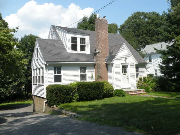 Unit for sale at 40 Laurel Dr, Needham, MA 02492