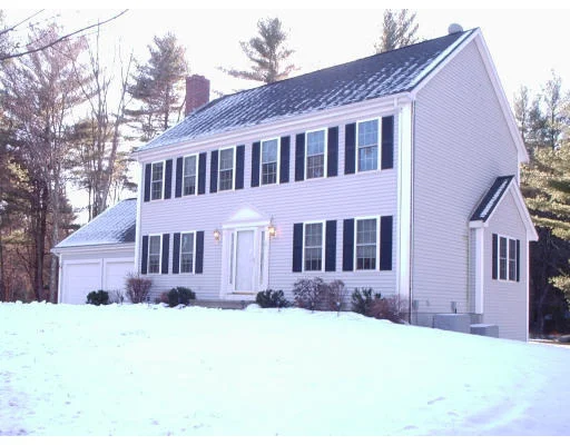 Unit for sale at 1 Gaffney Farm Dr, Norton, MA 02766