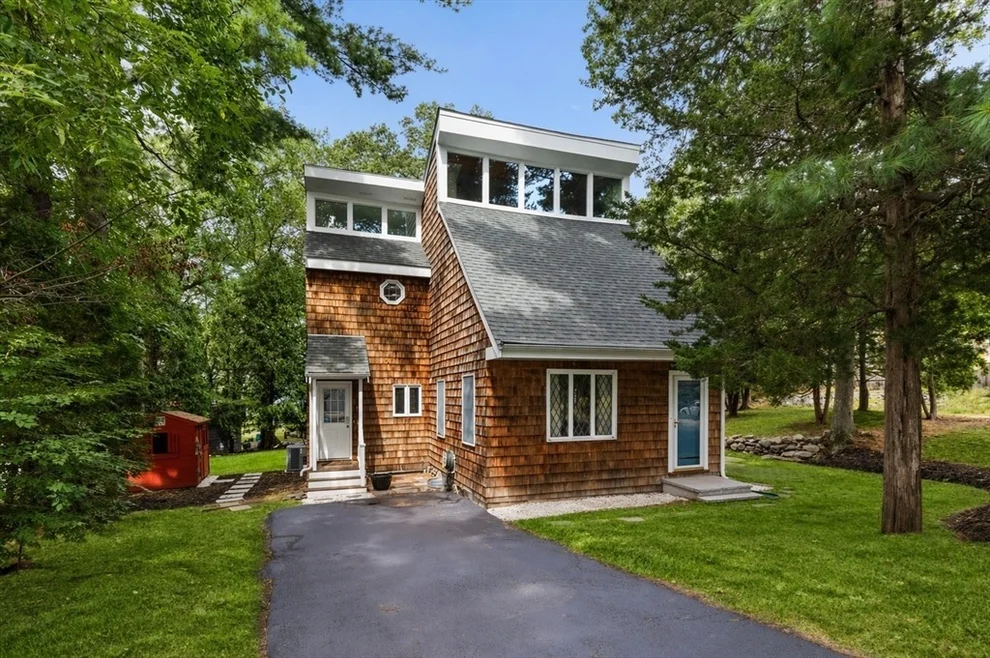 Unit for sale at 18 Greenwood St, Lexington, MA 02421