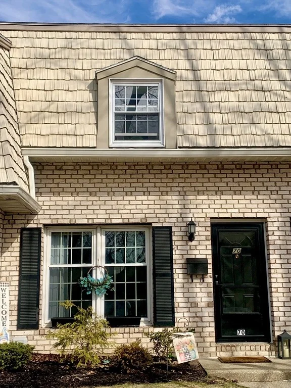 Unit for sale at 70 Corey Colonial, Agawam, MA 01001