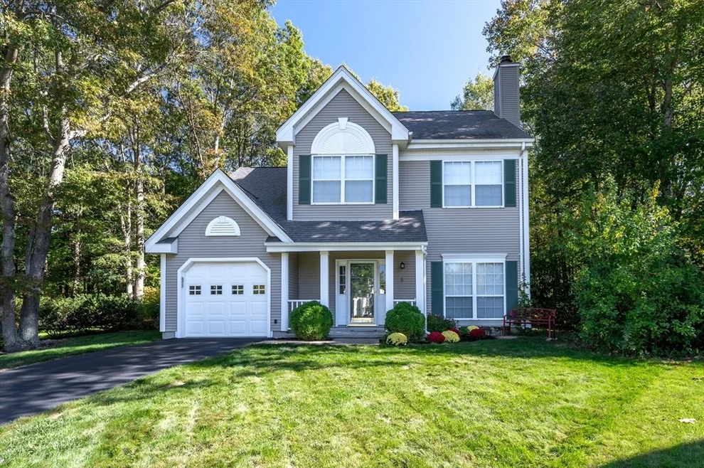 Unit for sale at 5 Tiffney Rd, Foxboro, MA 02035