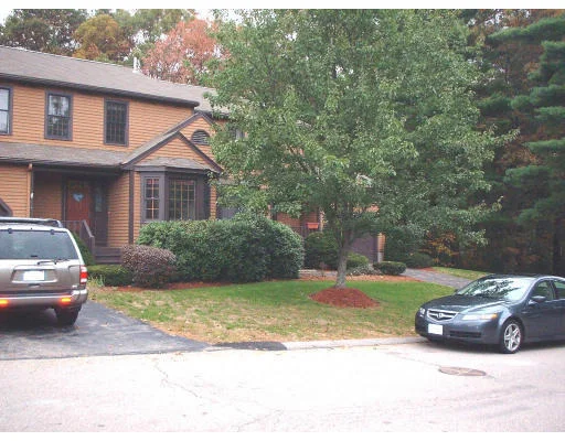 Unit for sale at 1C Hawthorne Village, Franklin, MA 02038
