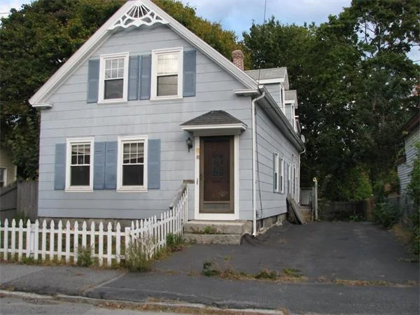 Unit for sale at 81 Snow St, Fitchburg, MA 01420