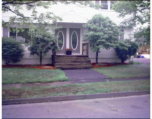 Unit for sale at 163 Wedgewood Rd, Worcester, MA 01602