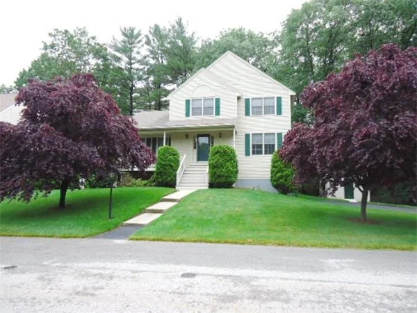 Unit for sale at 39 Goldsmith Dr, Newburyport, MA 01950
