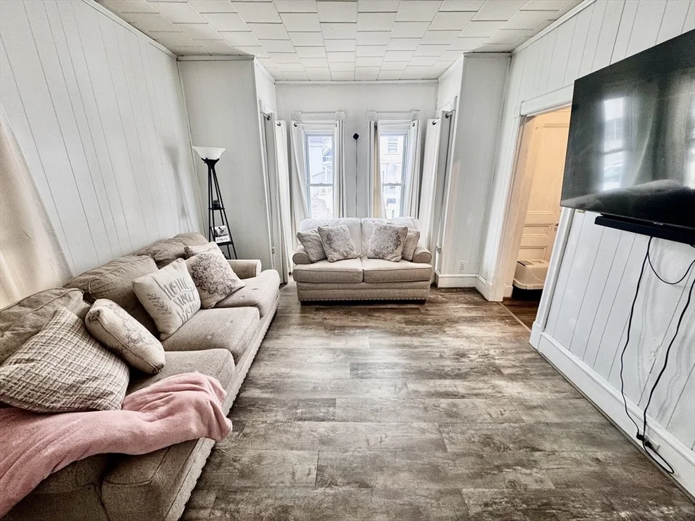 Unit for sale at 15 Barclay St, Lowell, MA 01851