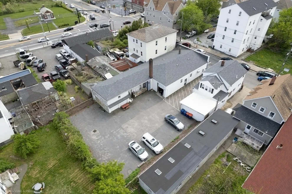Unit for sale at 152 Belleville Ave, New Bedford, MA 02746
