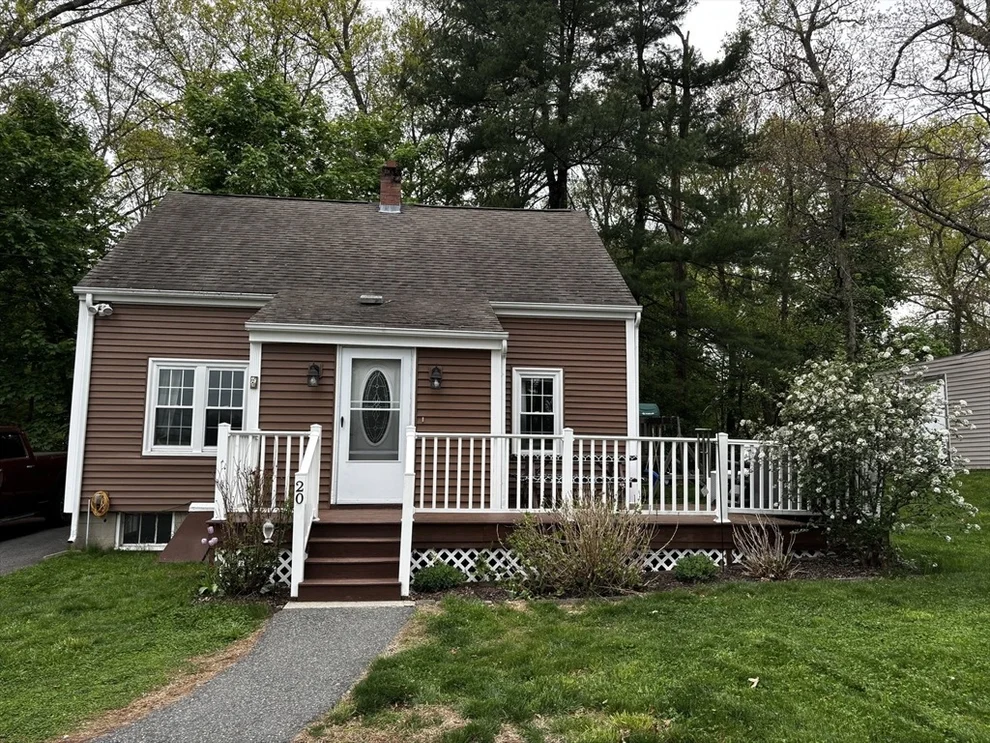 Unit for sale at 20 Cooks Ln, Bellingham, MA 02019