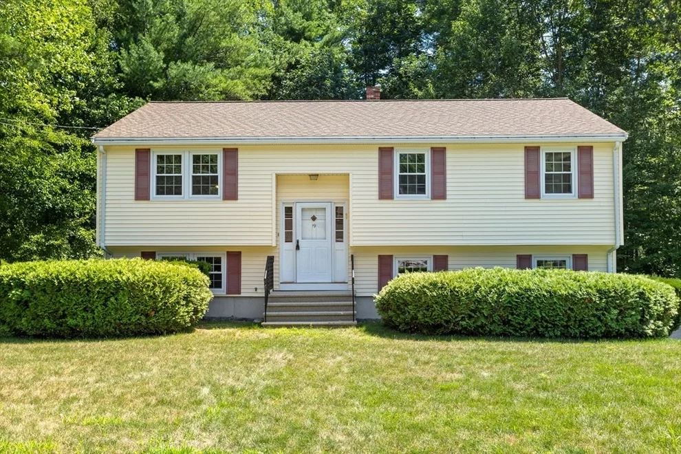 Unit for sale at 19 Douglas Dr, Ayer, MA 01432