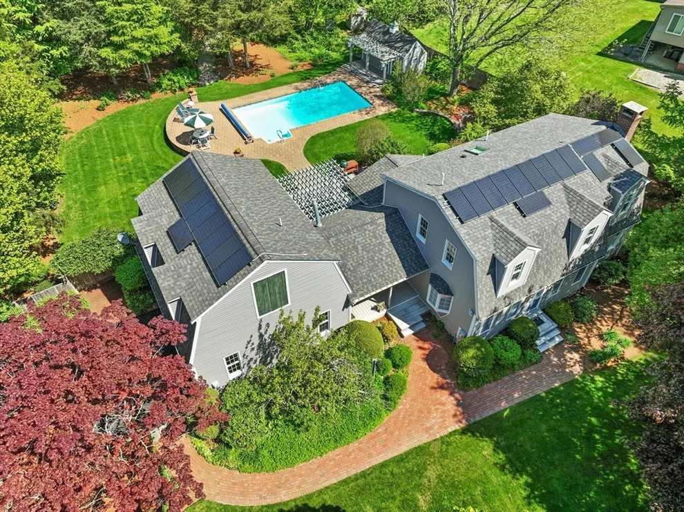 Unit for sale at 107 Westview Drive, Stoughton, MA 02072