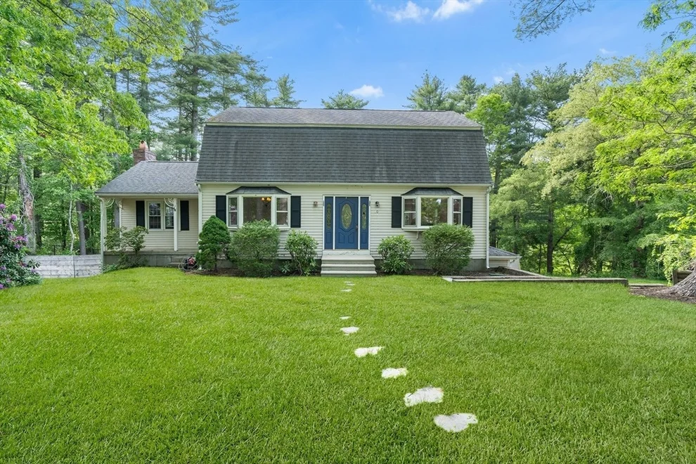Unit for sale at 60 Lisa Ave, Plymouth, MA 02360