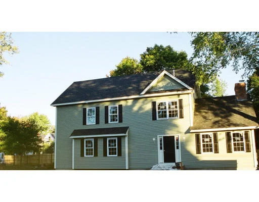 Unit for sale at 95 Union Street, Hamilton, MA 01982
